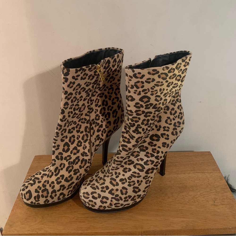 Colin Stuart Brown High Heal Leopard Print Size 10 4 Inch Heel Zipper Boots